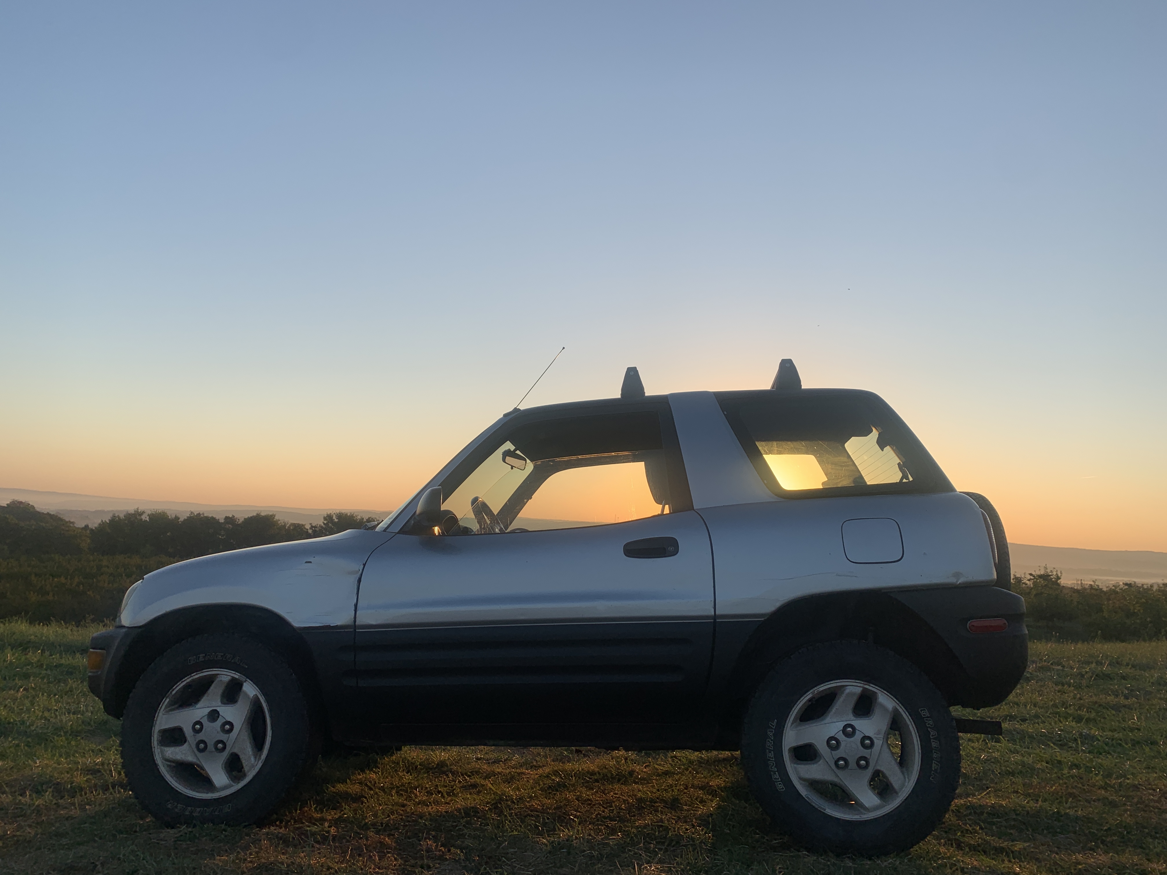 1998 Toyota RAV4 2 Door AWD — hero